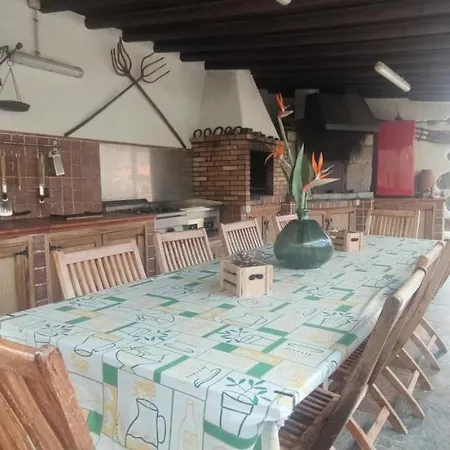بيت للعطل La Casona Del Almendro San Bartolomé